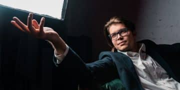 Mystery Premieres Streaming